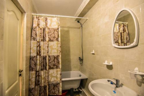 Hostal Guest House "golubaya Laguna"
