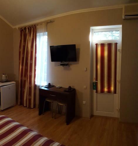 Hostal Family House On Lazurnaya