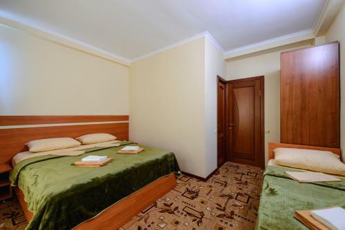Hostal Zarya Guest House
