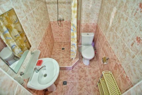 Hostal Ambassador Guest House