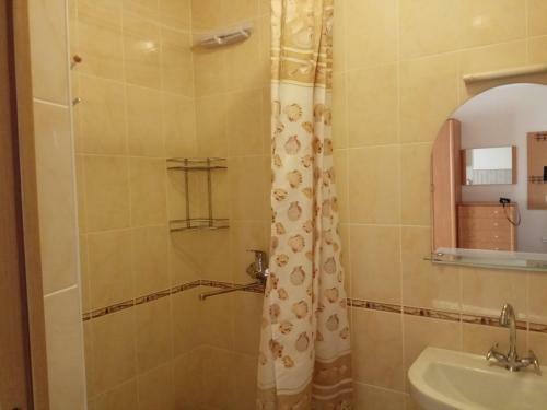 Hostal Guest House On Bondarievoi