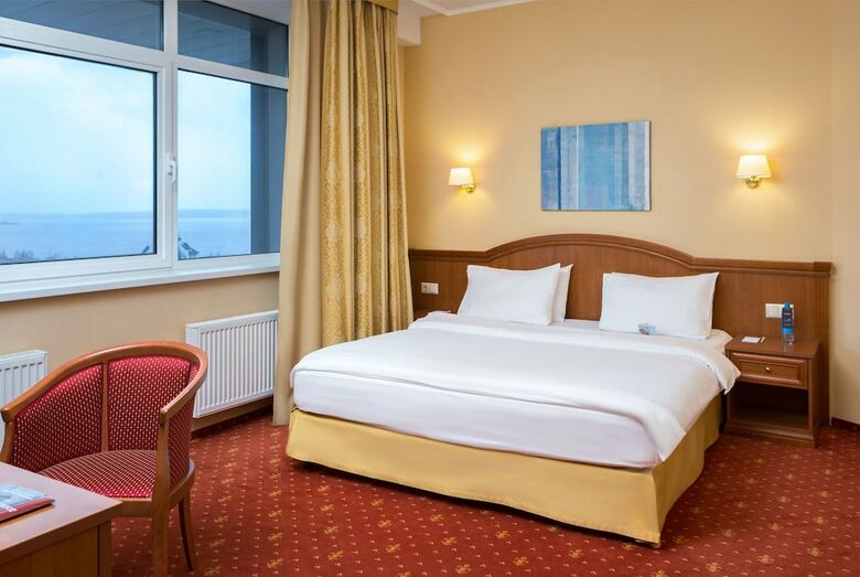 Cosmos Petrozavodsk Hotel