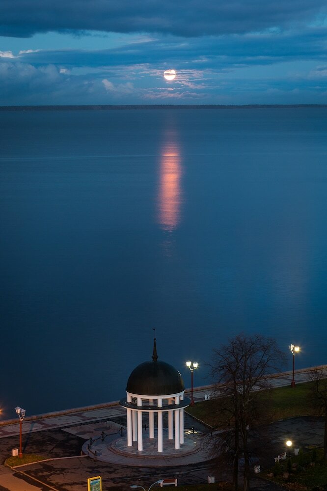 Cosmos Petrozavodsk Hotel
