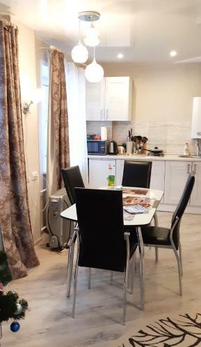 Apartment On Naberezhnoy Velikoy