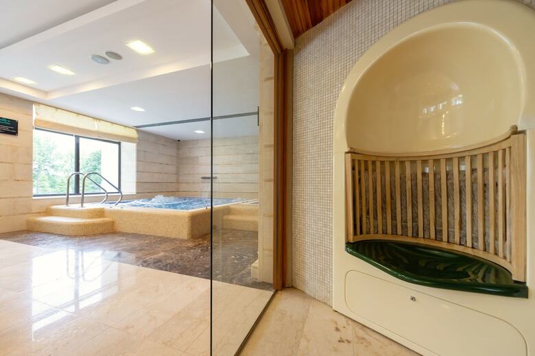 M`istra`l Hotel & Spa