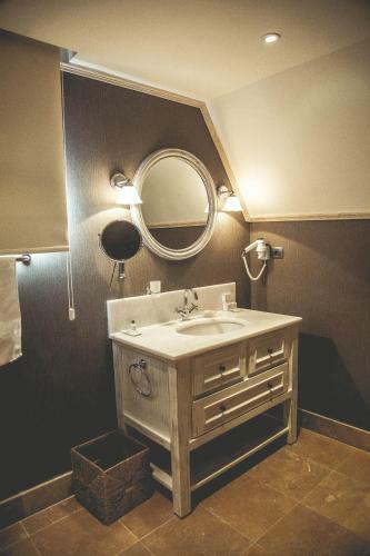 Sakit Gol - Silent Lake Hotel