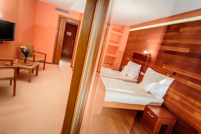 Park Holiday Congress & Wellness Hotel