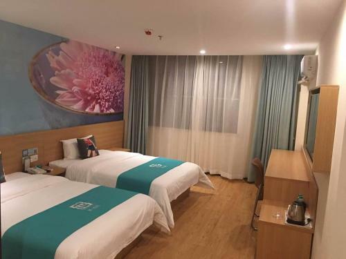 Pai Hotel Yanjiao Tianyang Square