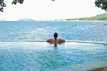 Hotel Bay Lounge & Resort