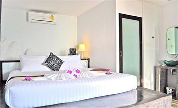 Hotel Bay Lounge & Resort