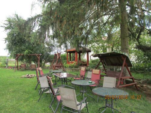 Hostal Fara Choustn�kovo Hradi?t?