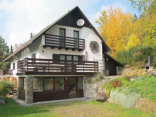 Holiday Home In Cachrov/b�hmerwald 35500