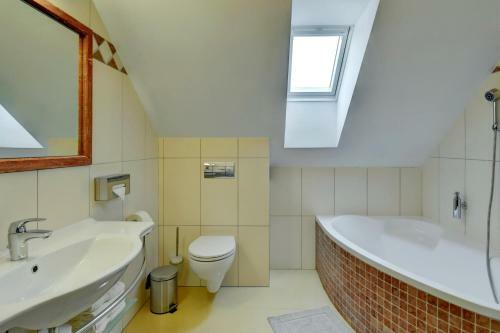 Apartamentos Zamecka Fortovna / Forester House