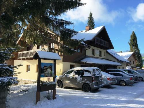 Hostal Chalet H?ebenka