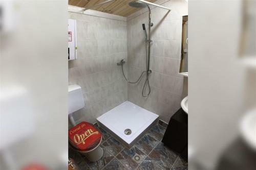 Apartamento Fewo Am See / Blockh�tte Mit Wasserzugang