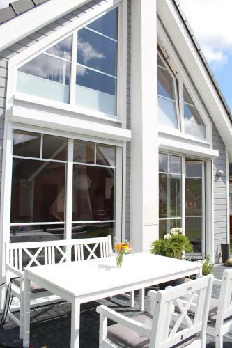 Ferienhaus Am Wasser Nahe Werbelinsee/