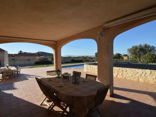Spacious Villa With Private Pool In El Algar