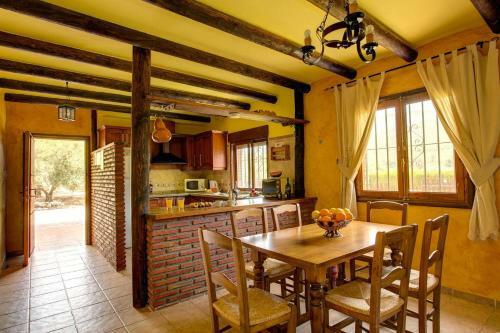 Los Tablones Villa Sleeps 4 Pool Wifi