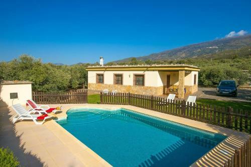 Los Tablones Villa Sleeps 4 Pool Wifi