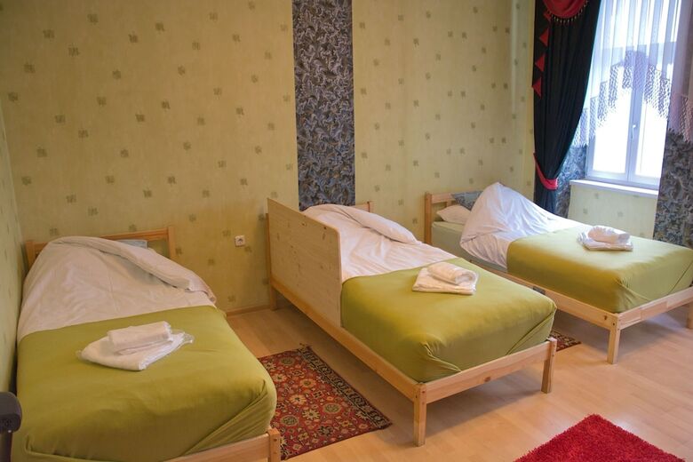Ea Hotels (best Apartments)
