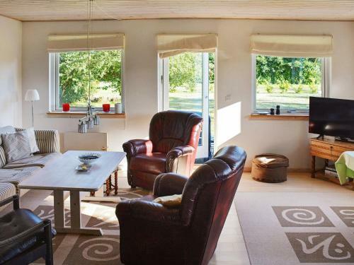 Three-bedroom Holiday Home In Gedser 1