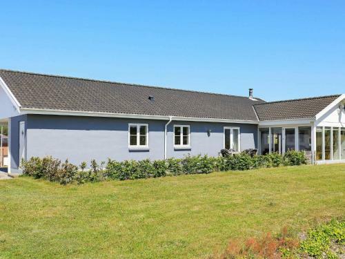 Three-bedroom Holiday Home In Skals 1