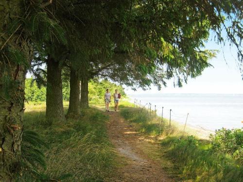 Three-bedroom Holiday Home In H�jslev 10
