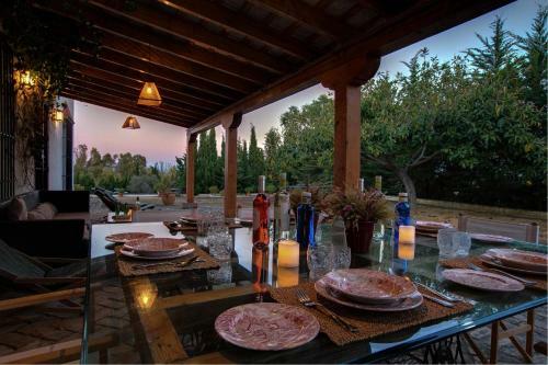 San Pedro Villa Sleeps 6 Pool Wifi