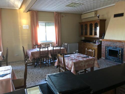 Hostal Restaurante El Avion