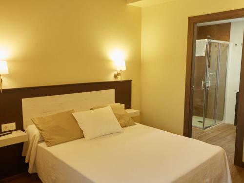 Cozy Holiday Home In Cangas De Onis With Meadow View
