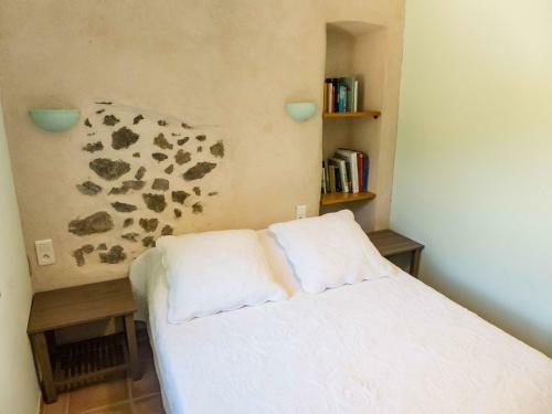 Stunning Holiday Home In Cabrerolles With Pool