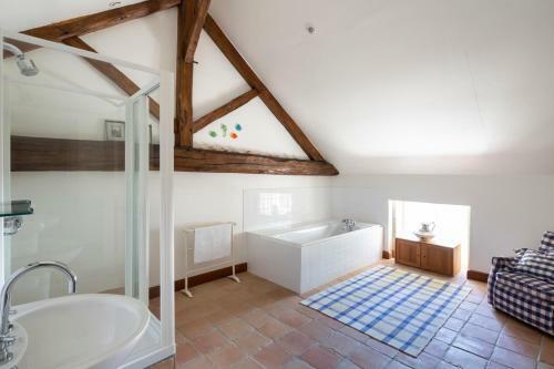 Agroturismo Chizeray Chateau Sleeps 14 Pool Wifi