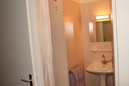 Bed & Breakfast Auberge De Ferrals Les Montagnes