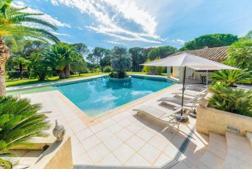 Puget-sur-argens Villa Sleeps 8 Wifi