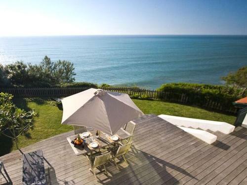 Guethary Villa Sleeps 6 Air Con Wifi