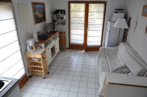 Maison Jumel�e Dans Residence Avec Piscine - 13701
