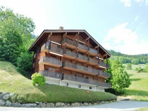 Apartment Arolles
