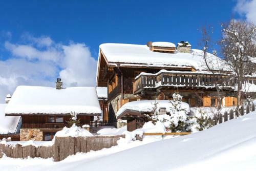 Chalet Route De Mottaret