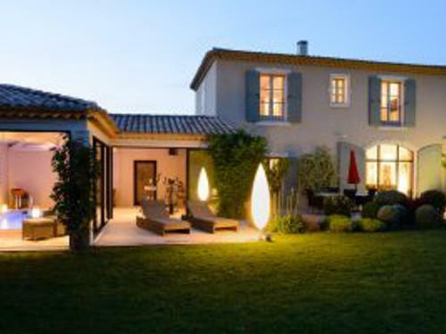 Les Baux de Provence Villa Sleeps 10 Pool Air Con