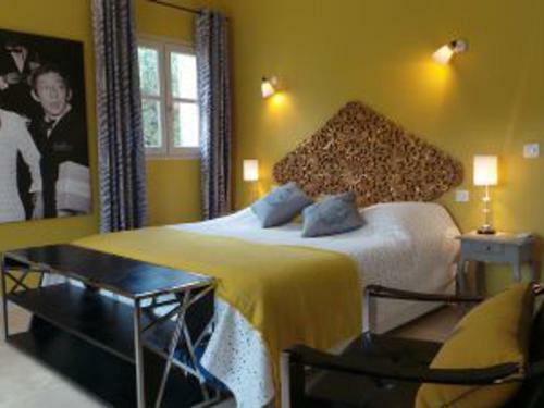 Les Baux de Provence Villa Sleeps 10 Pool Air Con