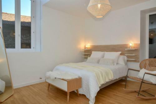 Hostal L'abelli D'estelle
