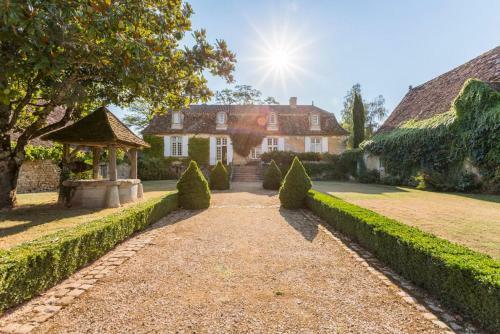 Liorac-sur-louyre Villa Sleeps 11 Pool Wifi