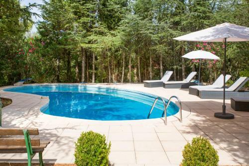 Tavernes Villa Sleeps 8 Pool Wifi