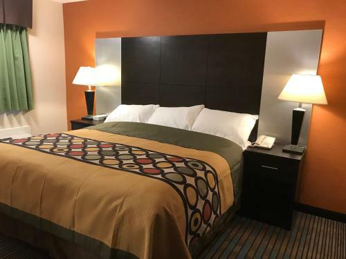 Posada Bay Hill Inns & Suites