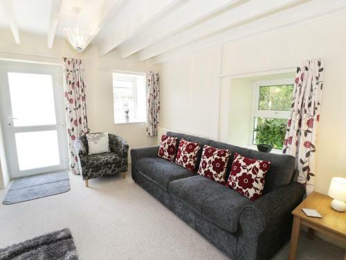 Bwlch Yr Awel Cottage, Garndolbenmaen