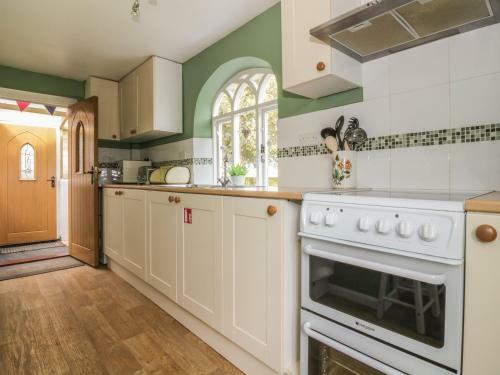 28 Stone Cottage