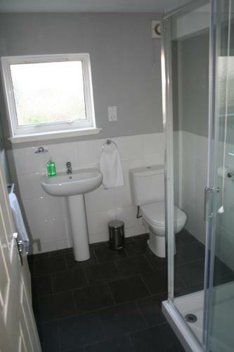 Hostal Dalkeith Five Bedroom House