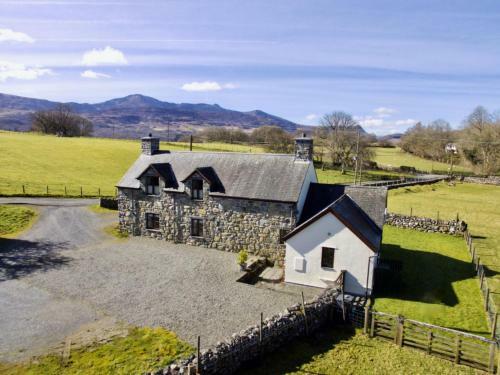Holiday Home Maes Remyr