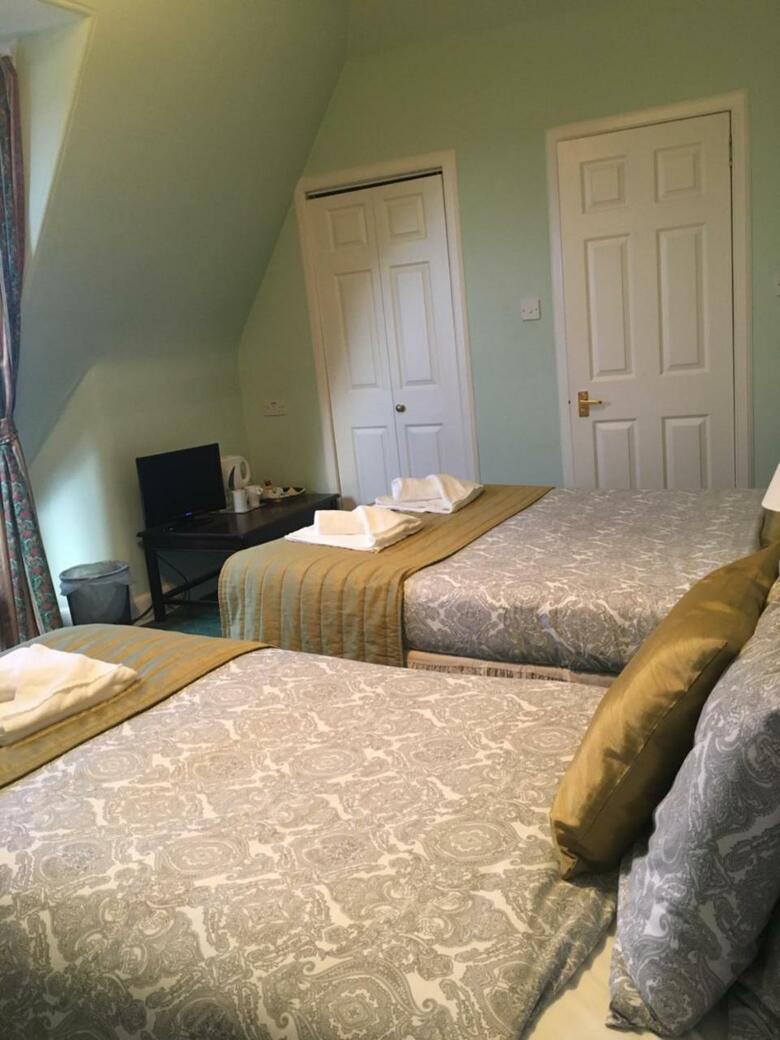 Hostal Airdenair Guest House