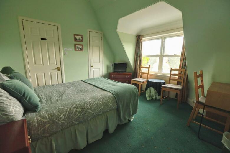 Hostal Airdenair Guest House